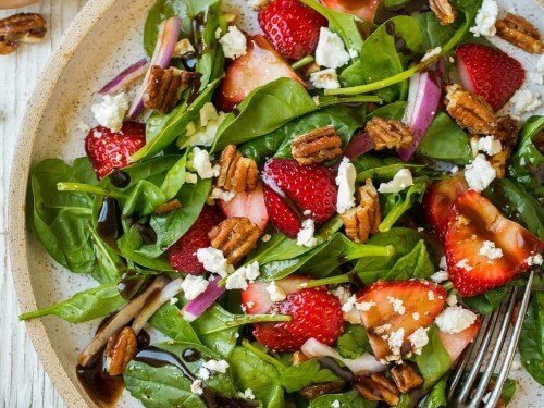 Spinach Salad With Strawberry