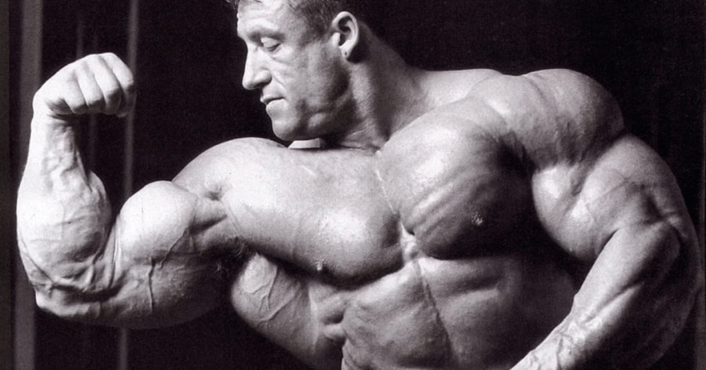 Build Mountainous Traps with Dorian Yates’ Proven Dumbbell Shrug Method