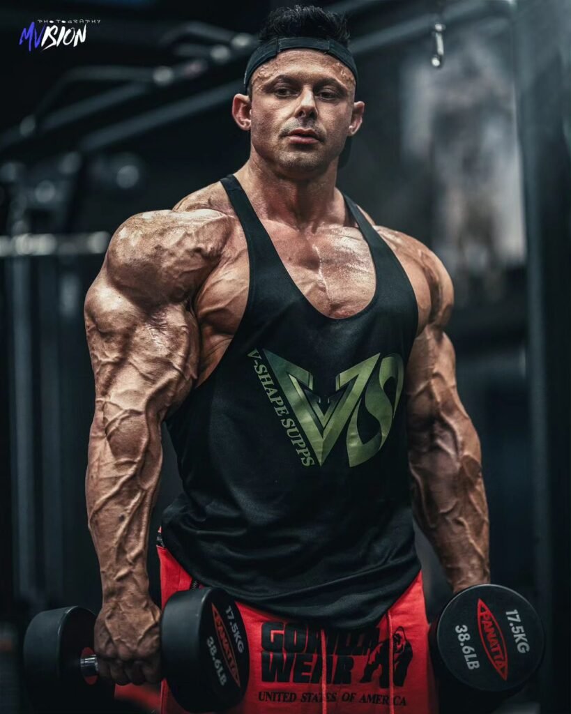 Mattia Vecchi bodybuilder  