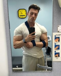 Bodybuilder Brandon Harding Sustains Shoulder Injury, Says His ‘Prep is
