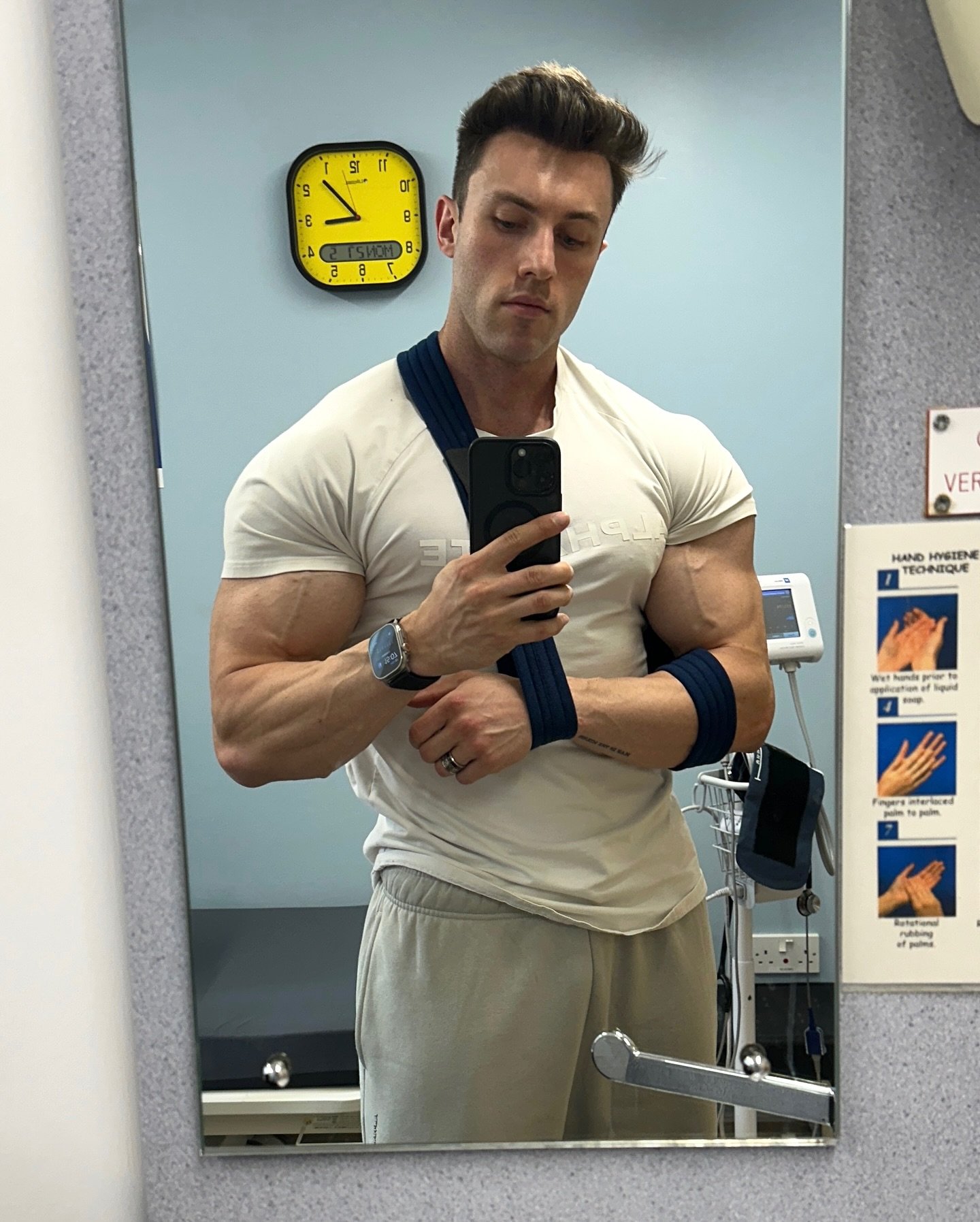 Bodybuilder Brandon Harding Sustains Shoulder Injury, Says His ‘Prep is ...