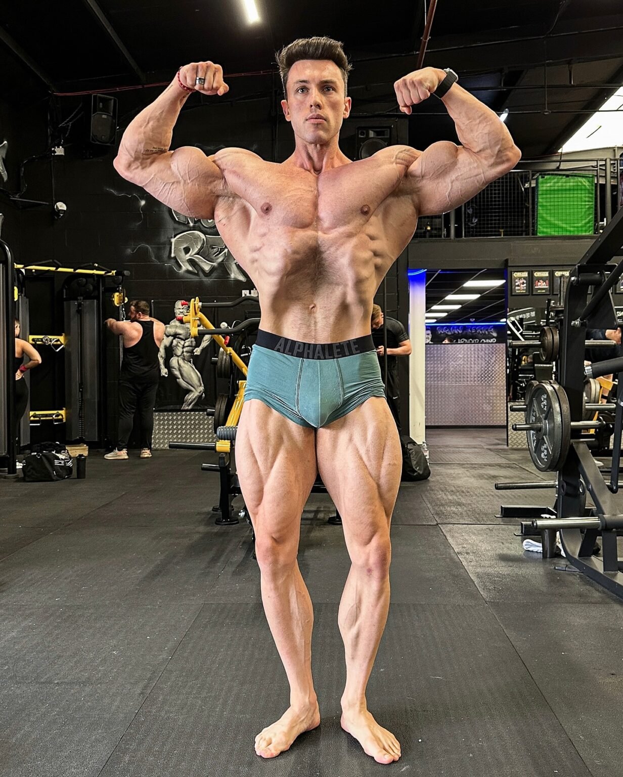 Bodybuilder Brandon Harding Sustains Shoulder Injury, Says His ‘Prep is ...