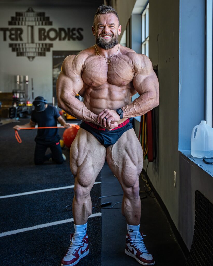 Jordan Hutchinson Height and Weight