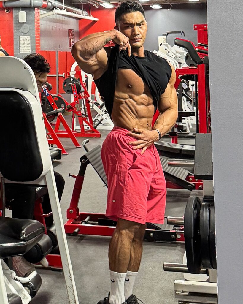 Mengyi Liu Age 