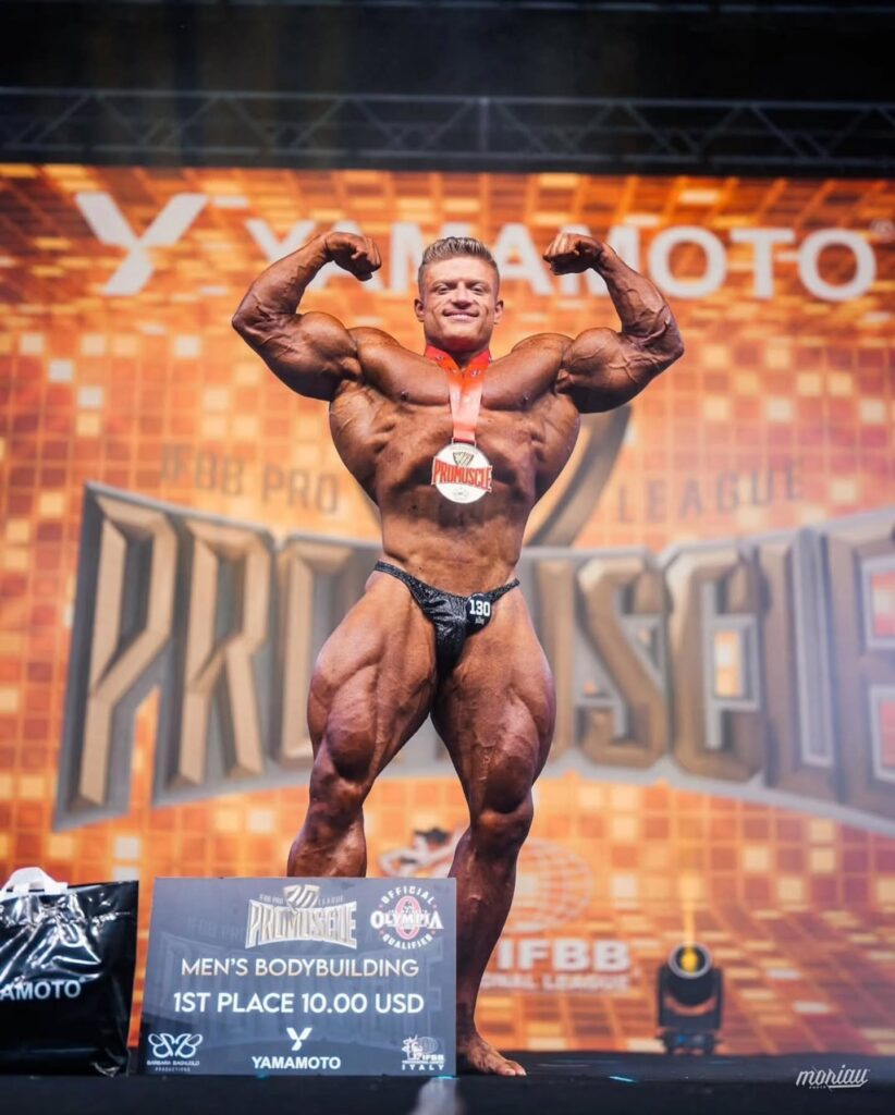 Urs Kalecinski Wins Men’s Open Bodybuilding Title