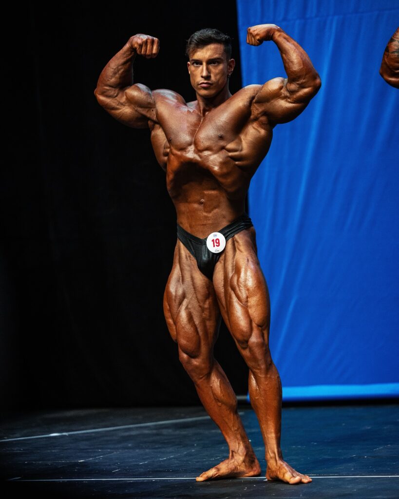 Andrea Mammoli Height 