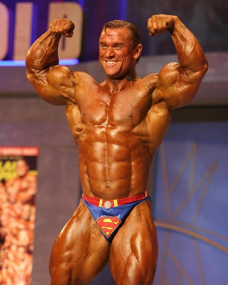 Lee Priest on stage