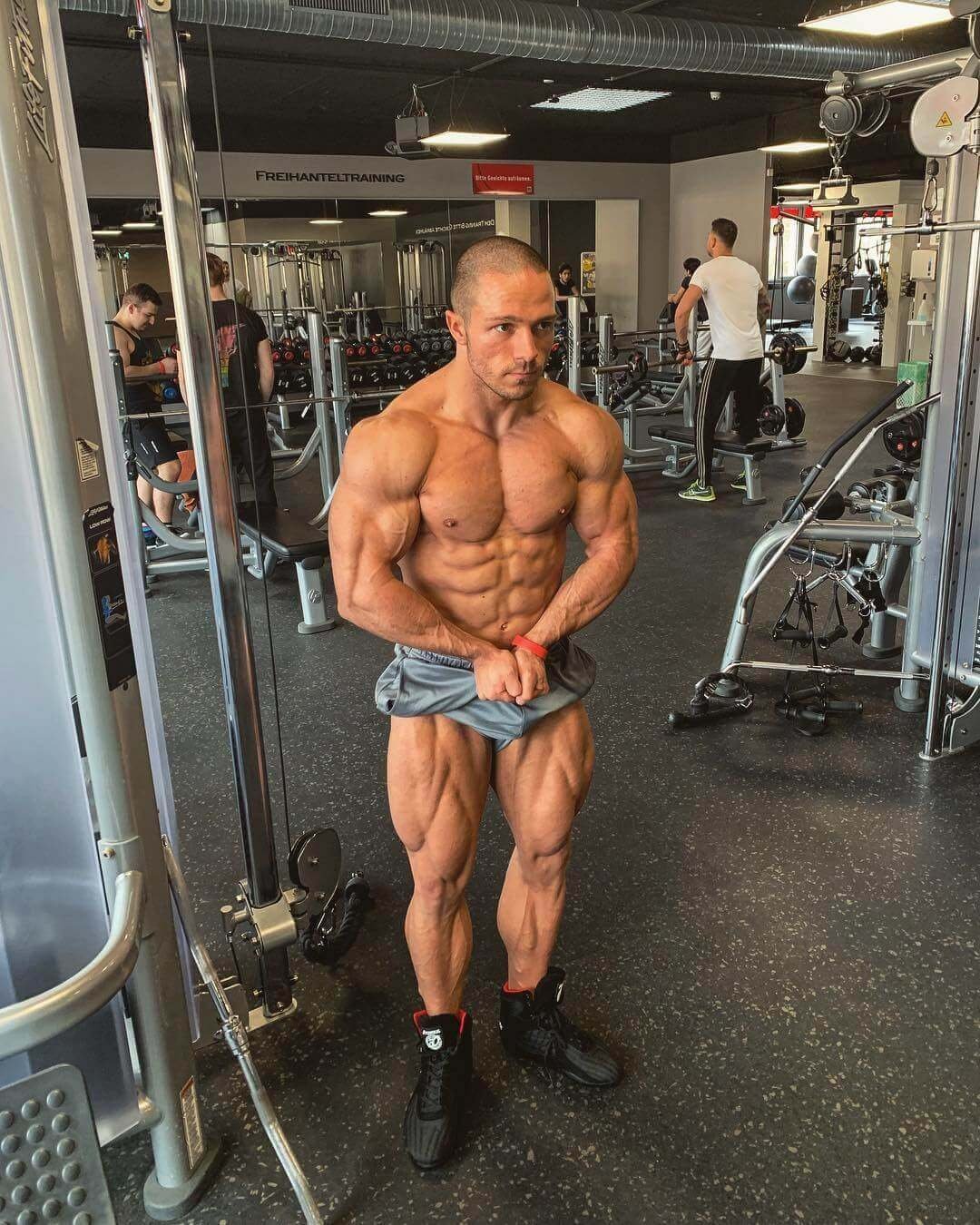 Valentin Petrov training in the gym
